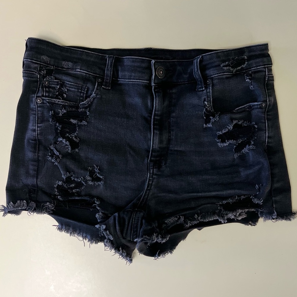 American Eagle Distressed Black Ne(x)t Level Stretch Women’s Shorts, Size 14